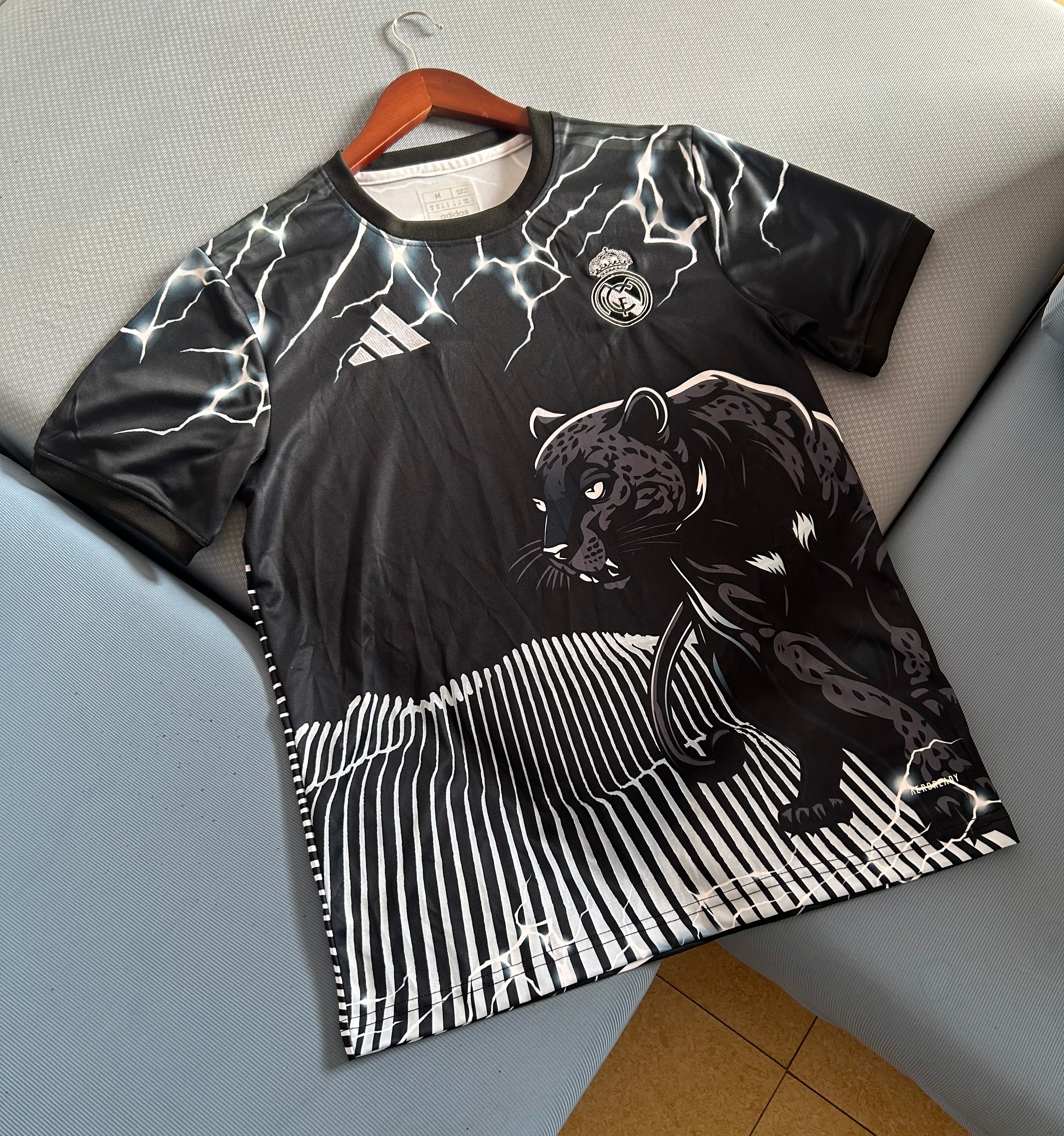 Maglia real madrid special 2024/25 nera bianca