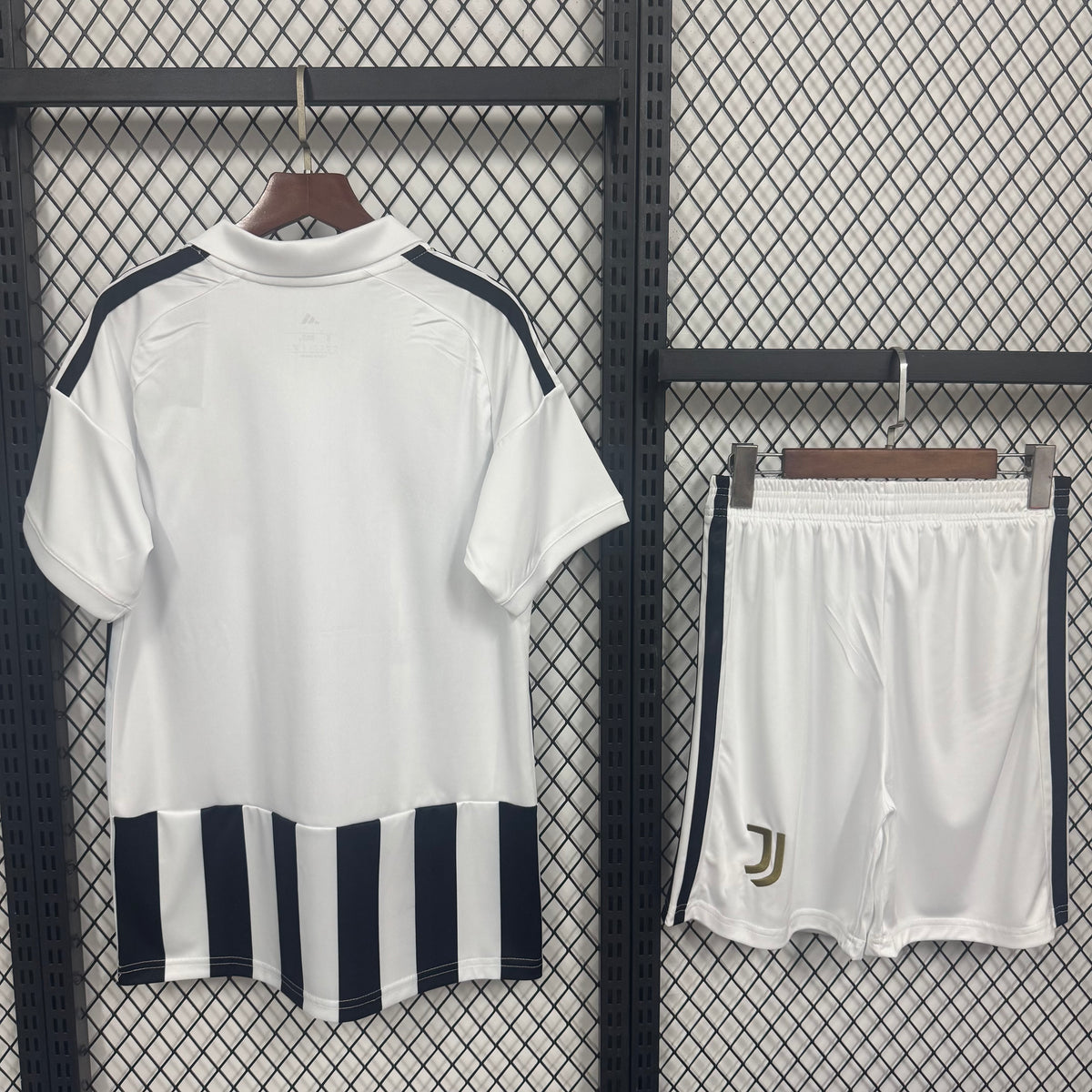 Kids Juve 2026/27 Home Jersey