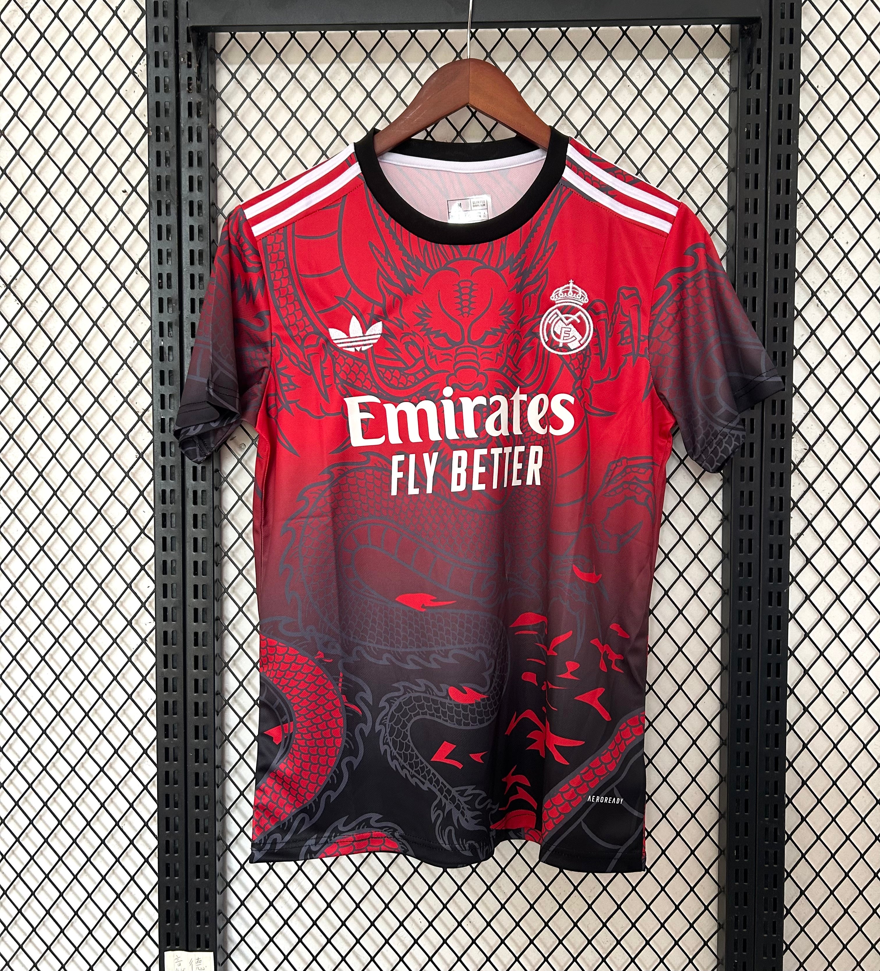 Maglia real madrid special 2024/25 rossa