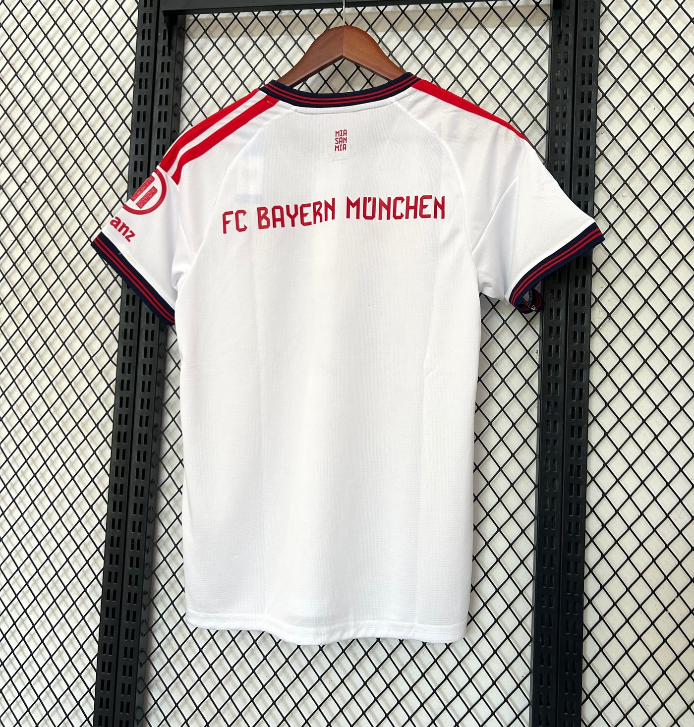 Bayern 2026/27 Away Jersey