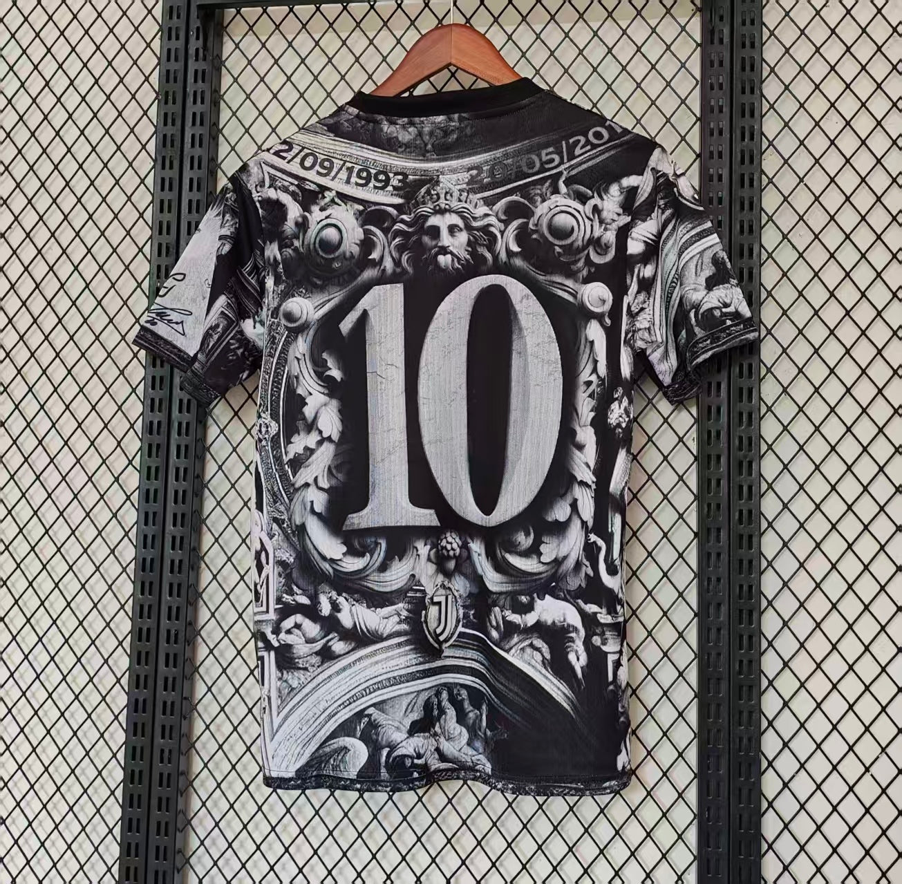 Juventus 2025/26 pre match jersey DEL PIERO EDITION