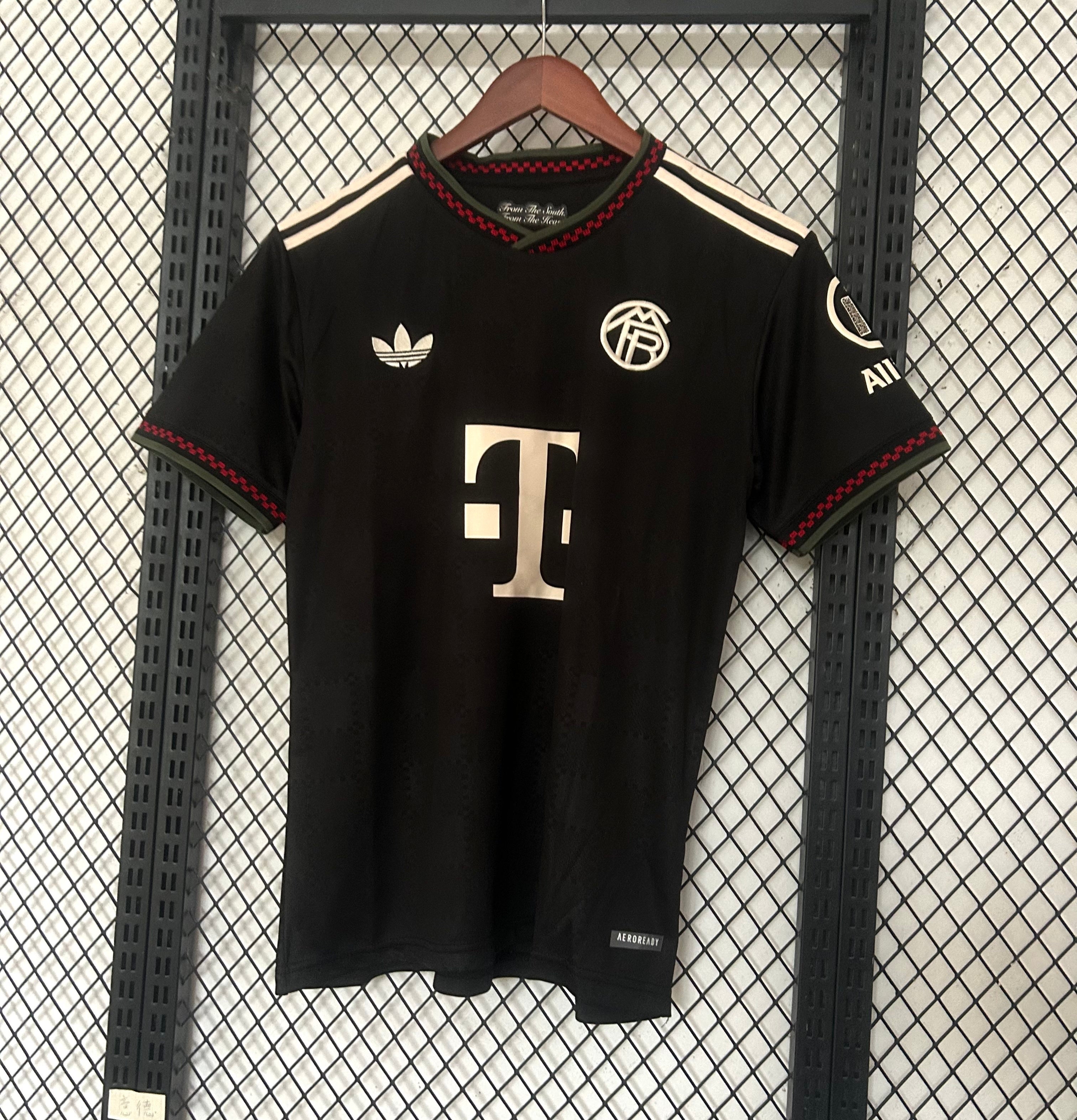 Bayern Munich 2025/26 Third jersey